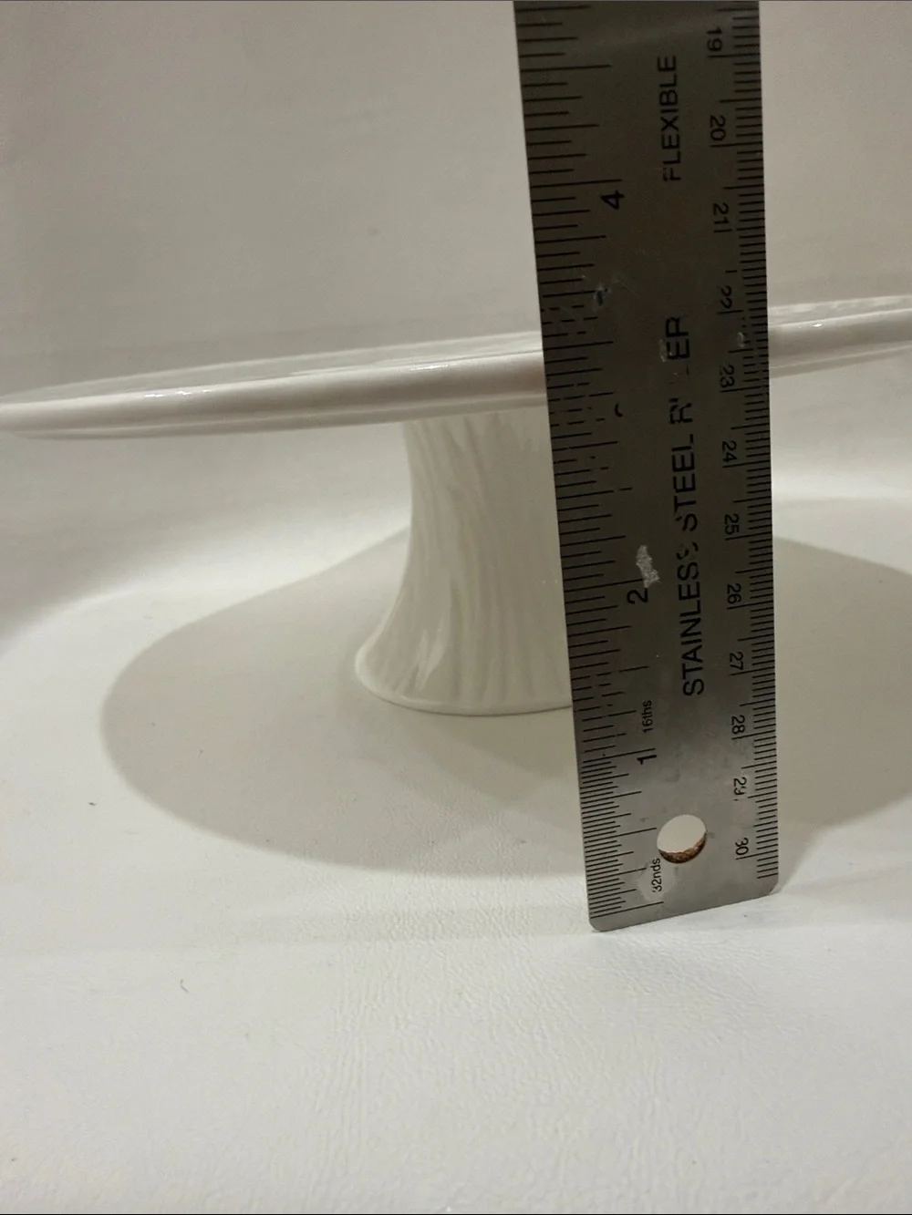 Roscher Classic White Textured Porcelain Ceramic Cake Pedestal Serving Platter